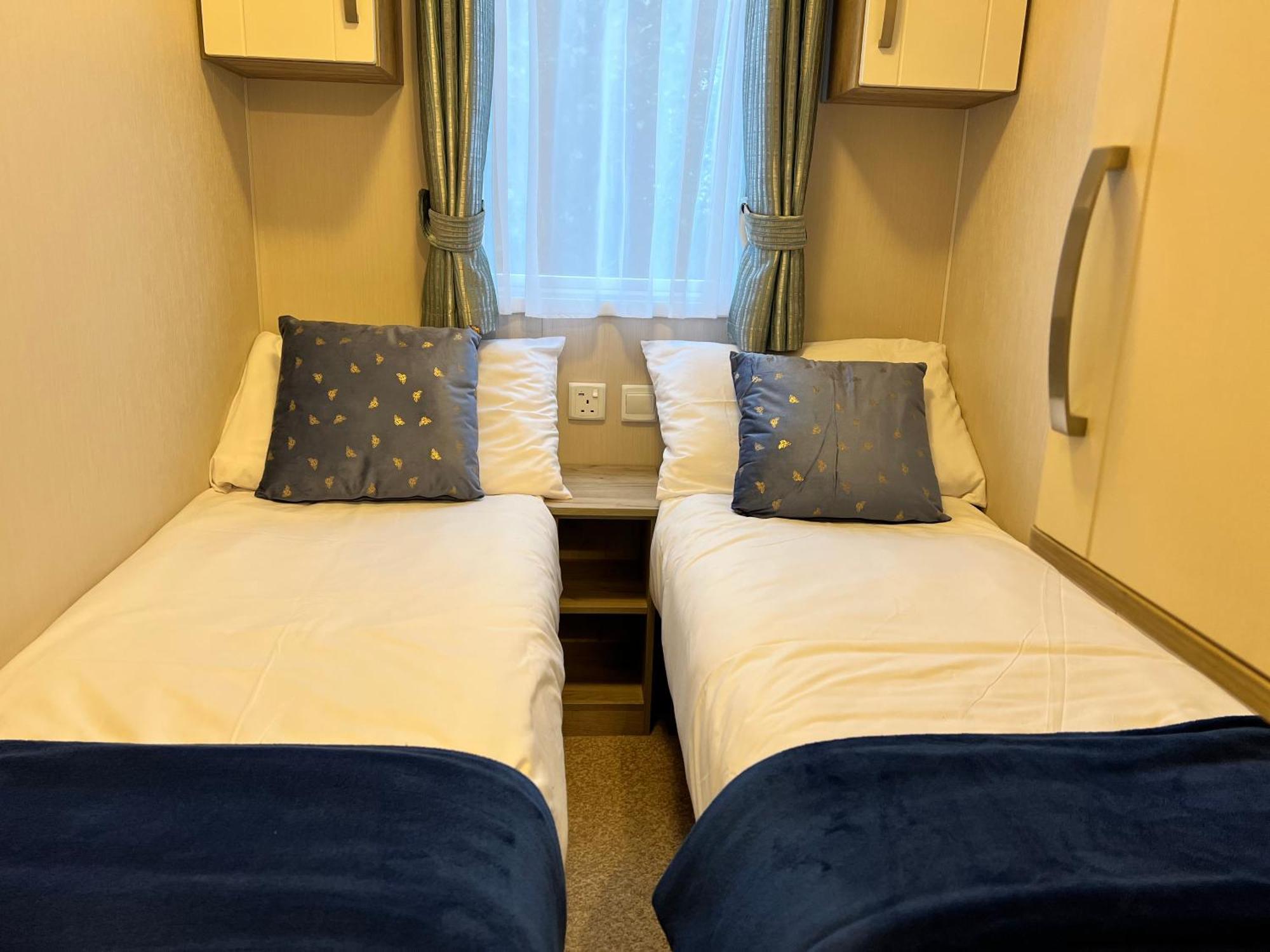 Apartment 3 Bedroom Caravan Mc37, Shanklin, Isle Of Wight *