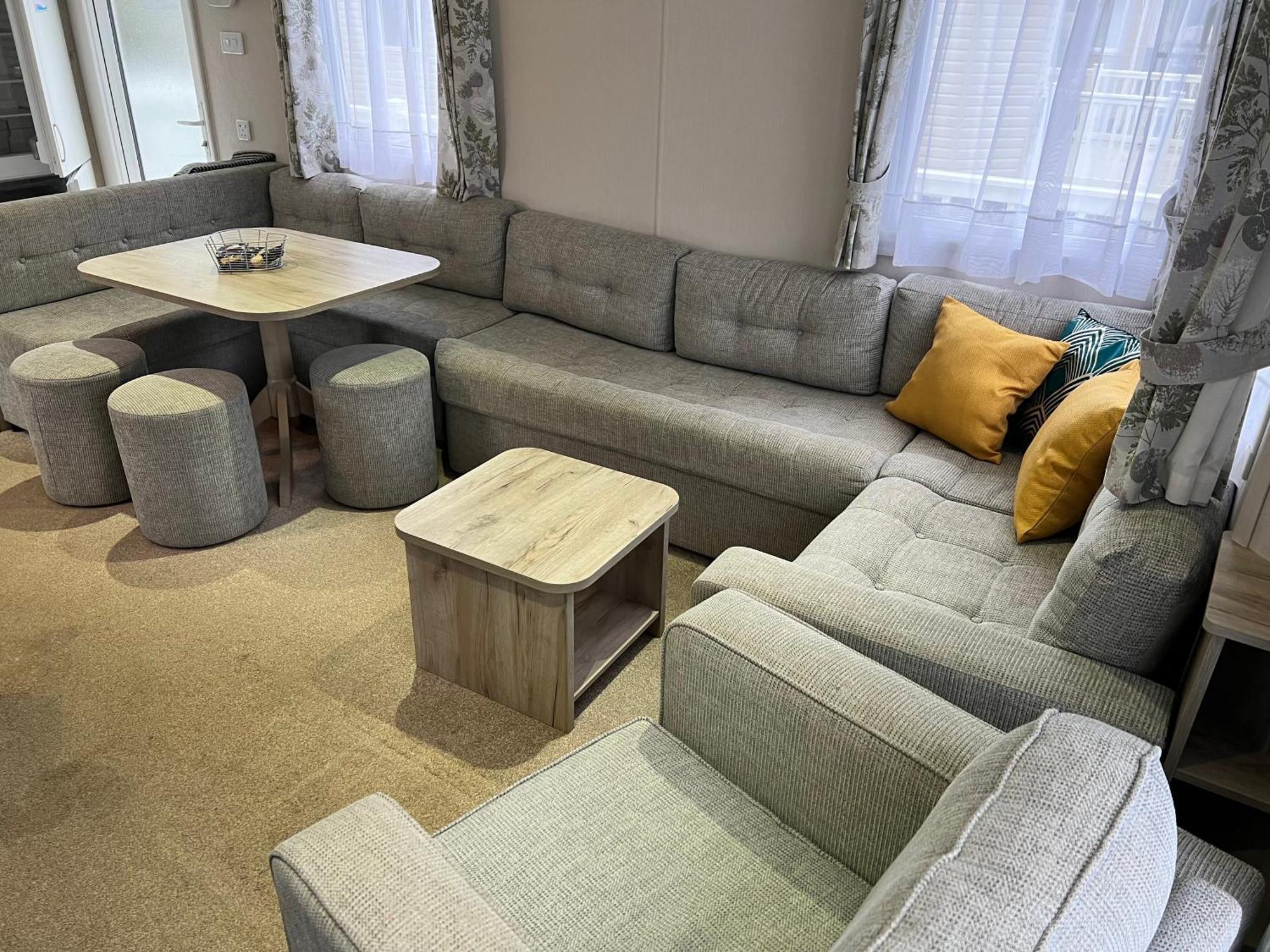 Apartment 3 Bedroom Caravan Mc37, Shanklin, Isle Of Wight